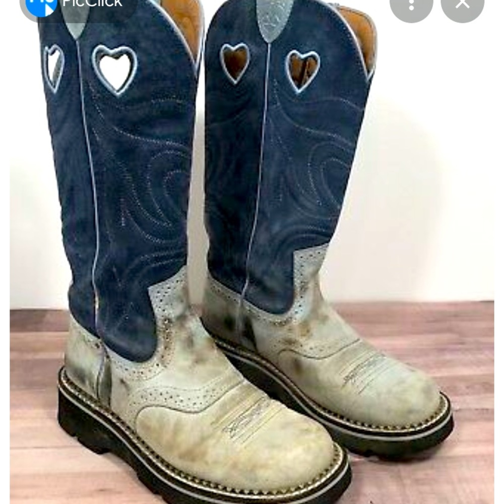 In search of a pair of these boots. Wish I could find some. Size 7b needed